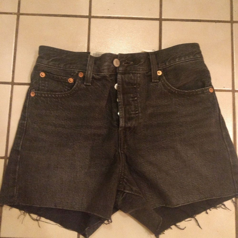 Levis Black Wedgie Short Shorts